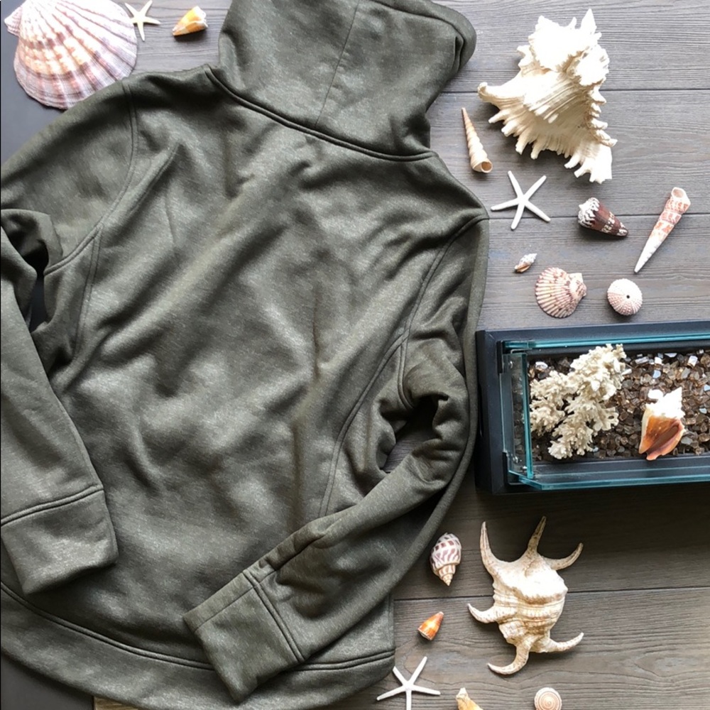 🌿🌾 NORTH FACE Lifestyle pullover🌾🌿 - Picture 7 of 7